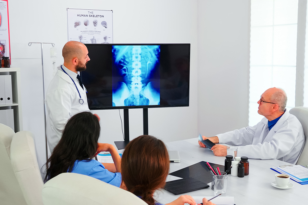 Curso de Extensão de Tomografia Computadorizada de Coluna